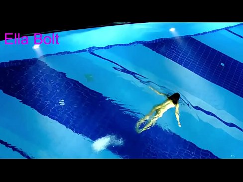❤️ Não consigo parar de observar, jovem loira apanhada nadando nua na piscina do resort ELLA BOLT ❌ Porno em nós pt-br.hentaidude.ru ❤